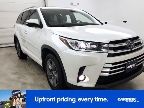 White 2018 Toyota Highlander Limited Platinum
