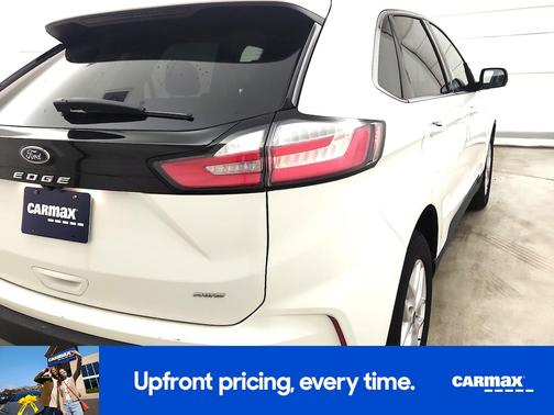 White 2022 Ford Edge SEL