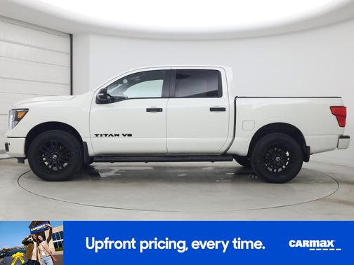 White 2018 Nissan Titan SL
