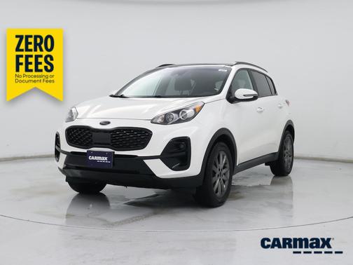 White 2022 Kia Sportage Nightfall