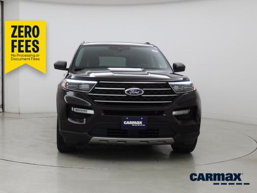 Burgundy 2023 Ford Explorer XLT