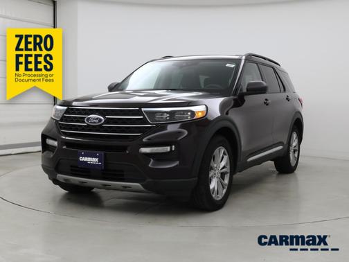 Burgundy 2023 Ford Explorer XLT
