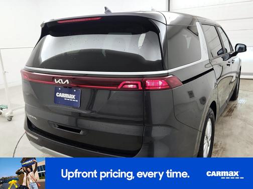 2023 Kia Carnival LX Seat Package