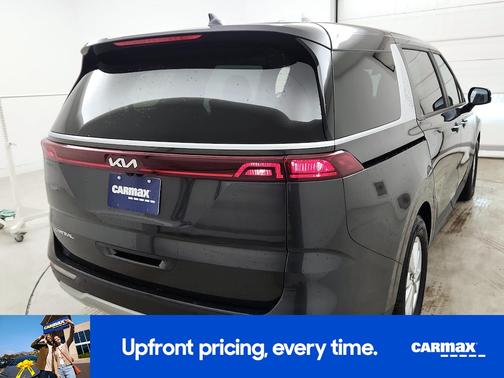 2023 Kia Carnival LX Seat Package