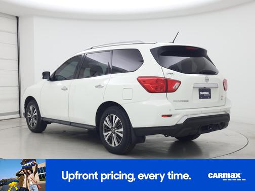 2017 Nissan Pathfinder SL