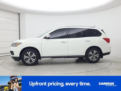2017 Nissan Pathfinder SL