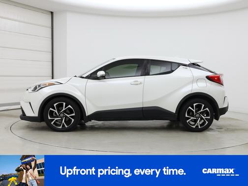 White 2018 Toyota C-HR XLE