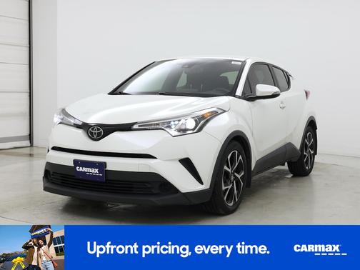 White 2018 Toyota C-HR XLE