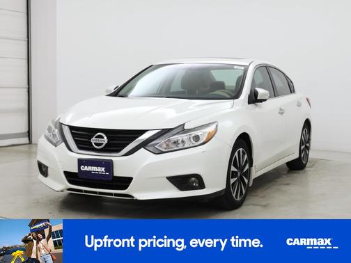 White 2018 Nissan Altima SV