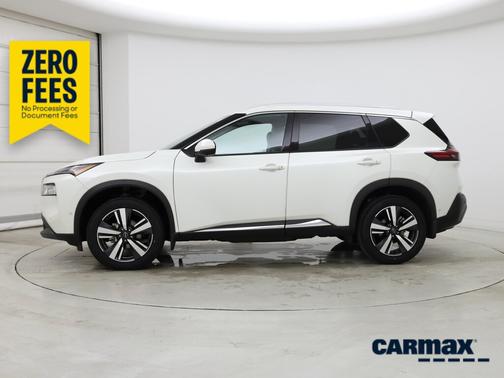 White 2023 Nissan Rogue SL