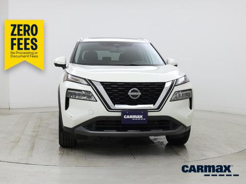 White 2023 Nissan Rogue SL