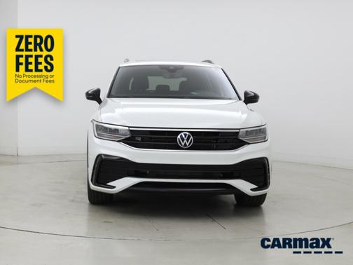 White 2023 Volkswagen Tiguan SE R-Line Black