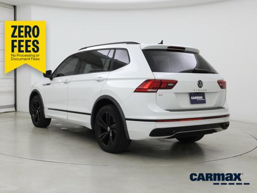 White 2023 Volkswagen Tiguan SE R-Line Black