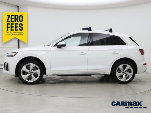 White 2022 Audi Q5 S-Line Prestige