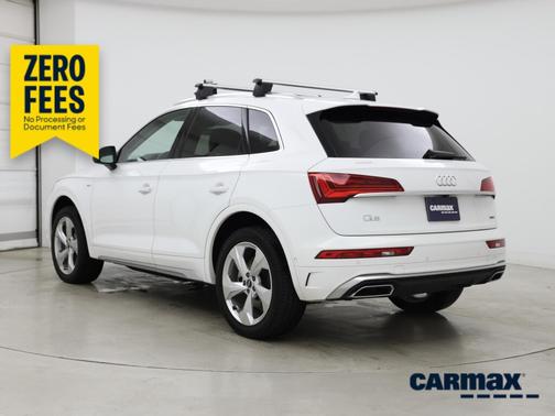 White 2022 Audi Q5 S-Line Prestige