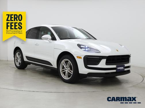 White 2022 Porsche Macan