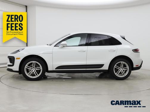 White 2022 Porsche Macan