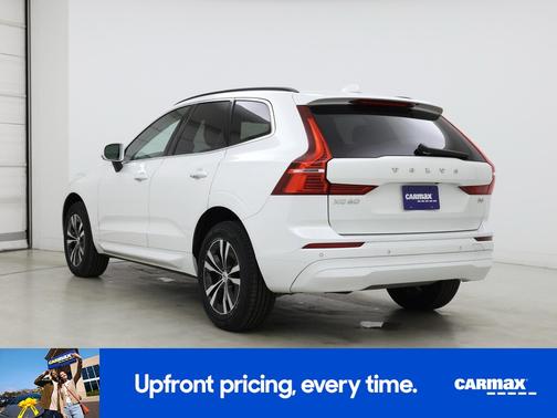 White 2023 Volvo XC60 B5 Core
