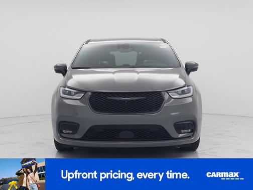 Gray 2023 Chrysler Pacifica Hybrid Touring L