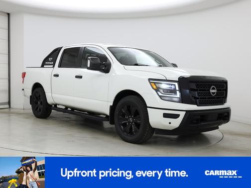 White 2023 Nissan Titan SV