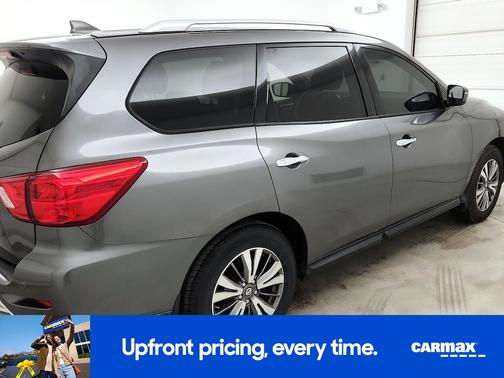 2019 Nissan Pathfinder S