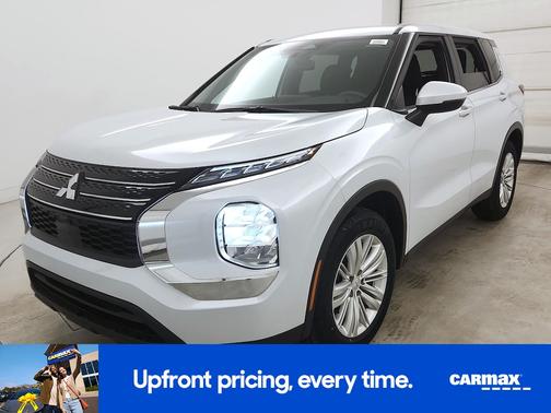 2024 Mitsubishi Outlander ES