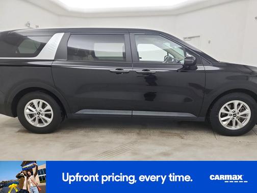 2022 Kia Carnival LXS