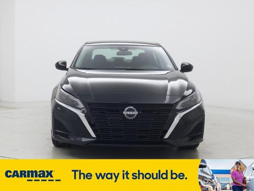 2023 Nissan Altima SV