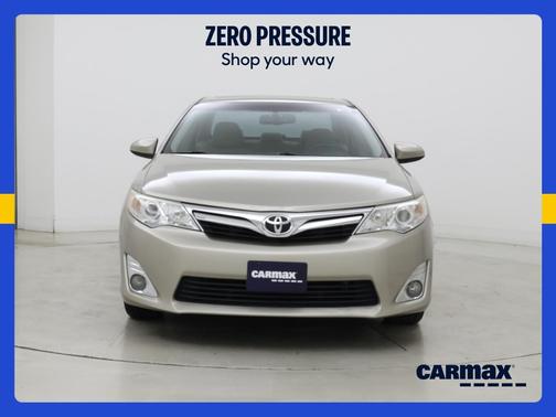 Gold 2014 Toyota Camry XLE