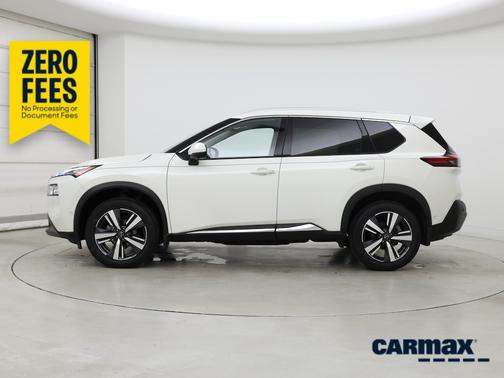 White 2023 Nissan Rogue SL