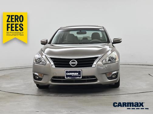 Tan 2014 Nissan Altima SV