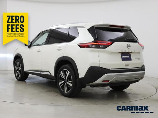 White 2023 Nissan Rogue Platinum