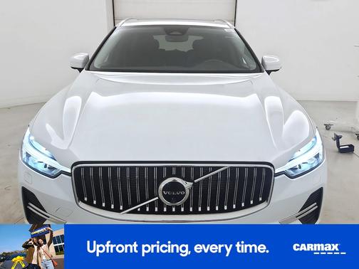 2023 Volvo XC60 B5 Plus Bright Theme