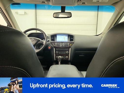 2016 Nissan Pathfinder SL