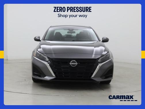 Gray 2023 Nissan Altima SV