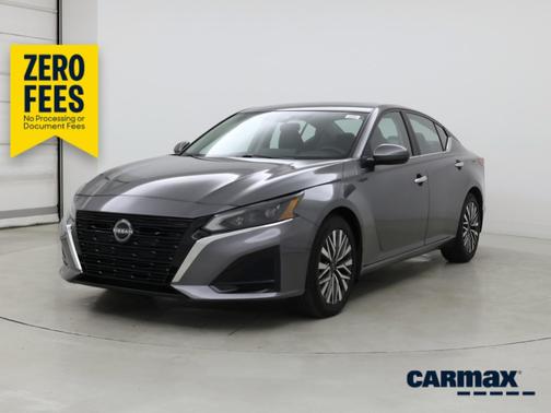 Gray 2023 Nissan Altima SV
