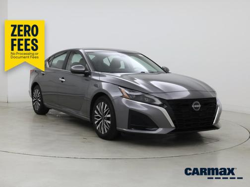 Gray 2023 Nissan Altima SV