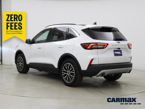 White 2023 Ford Escape PHEV