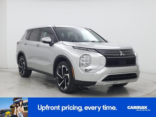 2023 Mitsubishi Outlander SE