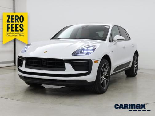 White 2023 Porsche Macan