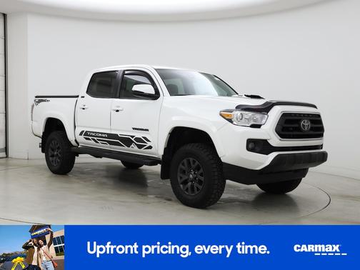 White 2023 Toyota Tacoma SR5