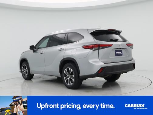 Silver 2021 Toyota Highlander XLE