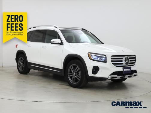 White 2024 Mercedes-Benz GLB 250