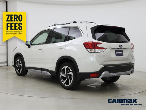 White 2022 Subaru Forester Touring