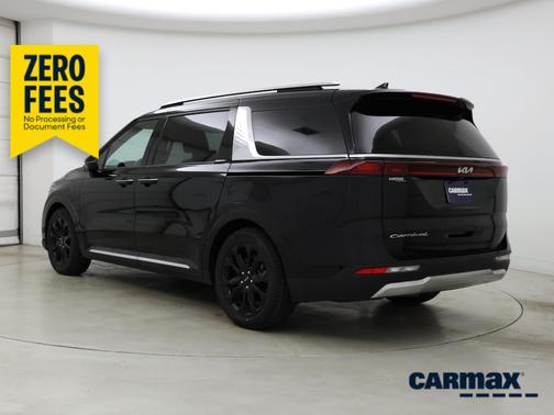Black 2022 Kia Carnival SX