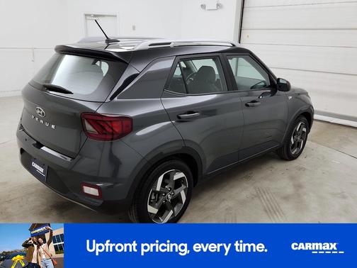 2023 Hyundai VENUE Limited