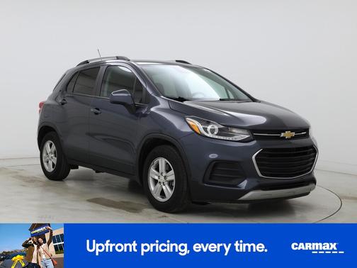 Gray 2022 Chevrolet Trax LT
