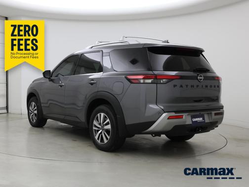 Gray 2023 Nissan Pathfinder SL