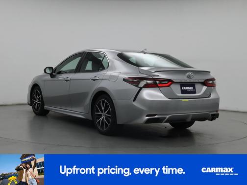 Silver 2024 Toyota Camry SE