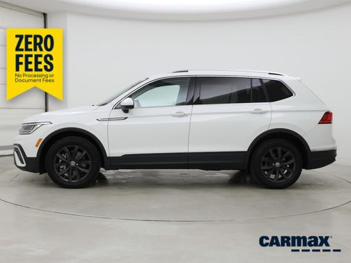 White 2024 Volkswagen Tiguan SE